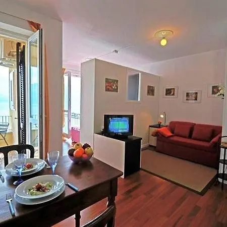 Apartment Sleeps 2 Air Con Menaggio